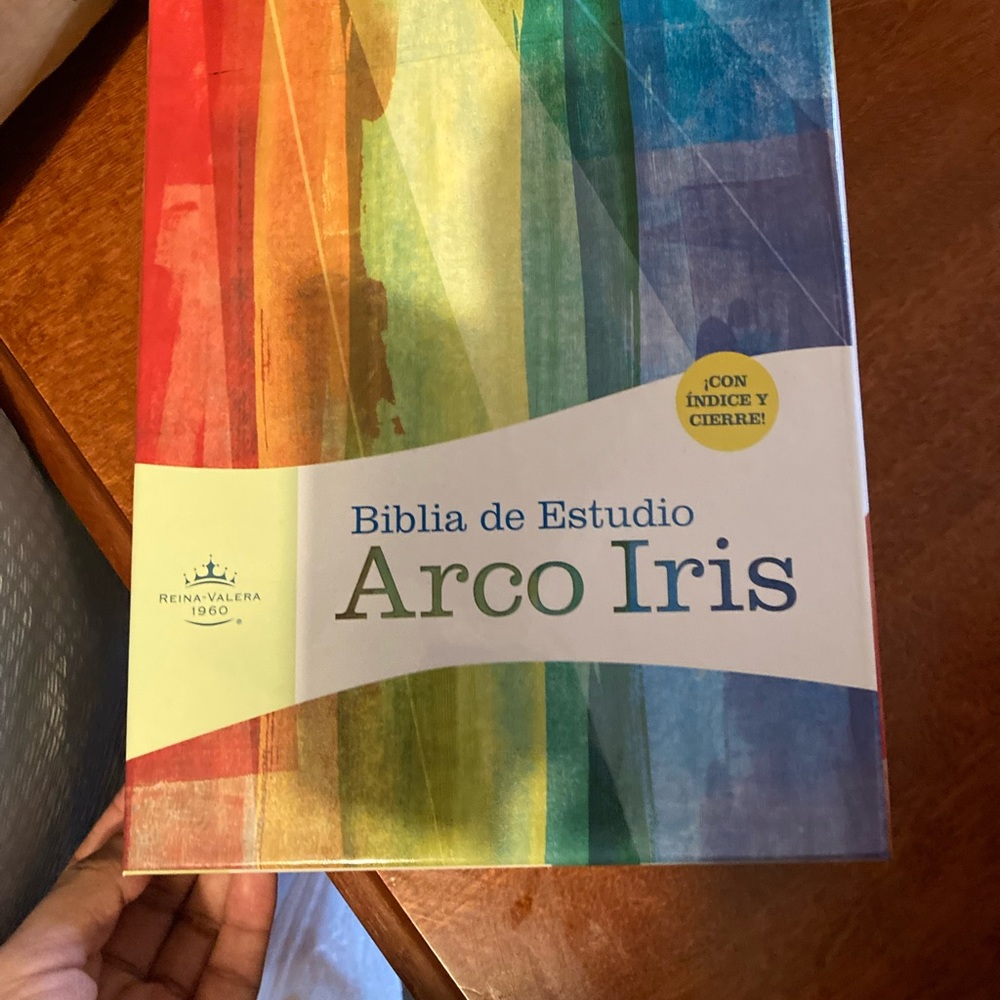 Biblias y diccionarios y mucho mas - Picture 5 of 6